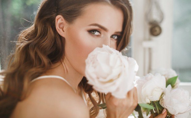 Long-Lasting Wedding Makeup Tips