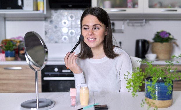 Makeup Routine for Sensitive Skin - A Gentle Step-by-Step Guide