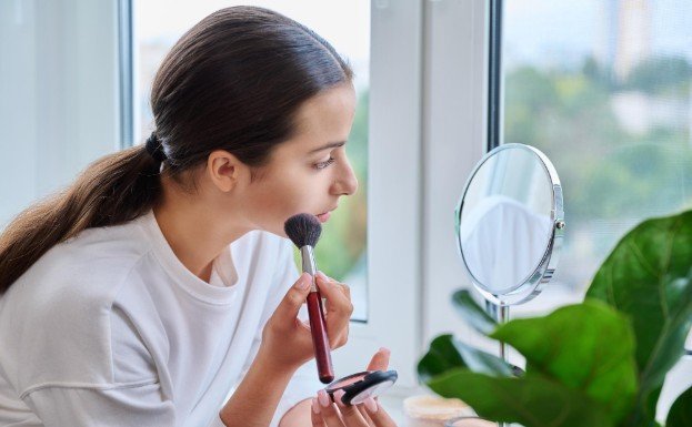 Prep Your Skin Before Applying Makeup