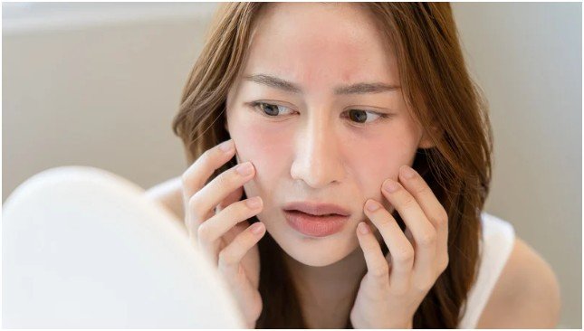 Why Sensitive Skin Reacts Differently to AHAs