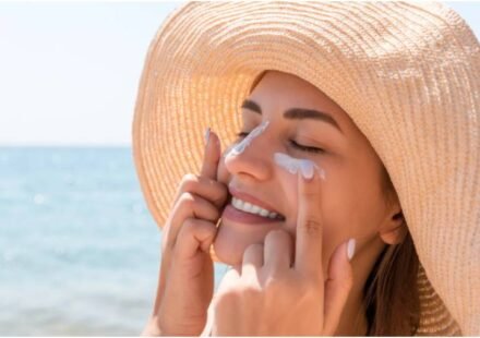 how much sunscreen to use on face