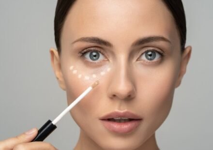 Simple Concealer Tips for Dark Circles That Look Natural