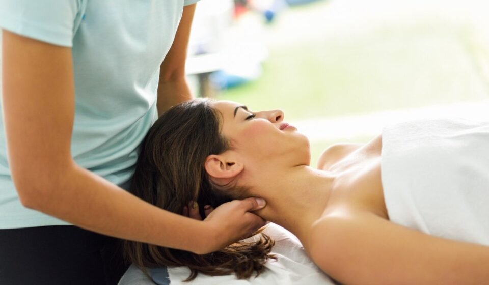 Best Spa Massage for Neck Tension