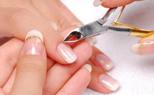 Dry Cuticles - A Gentle Routine for Smoother Nail Edges
