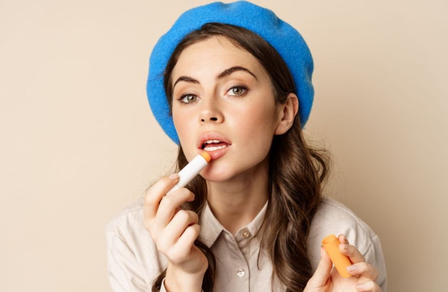 How Should You Prep a Sweaty Upper Lip Before Concealer