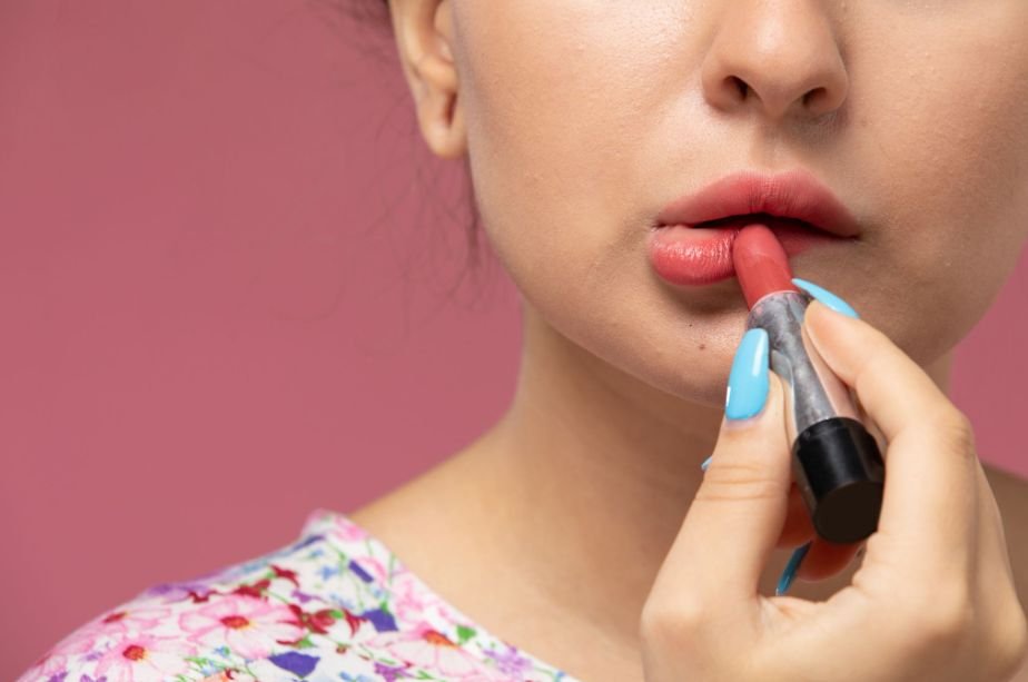 Should You Bake Concealer on a Sweaty Upper Lip