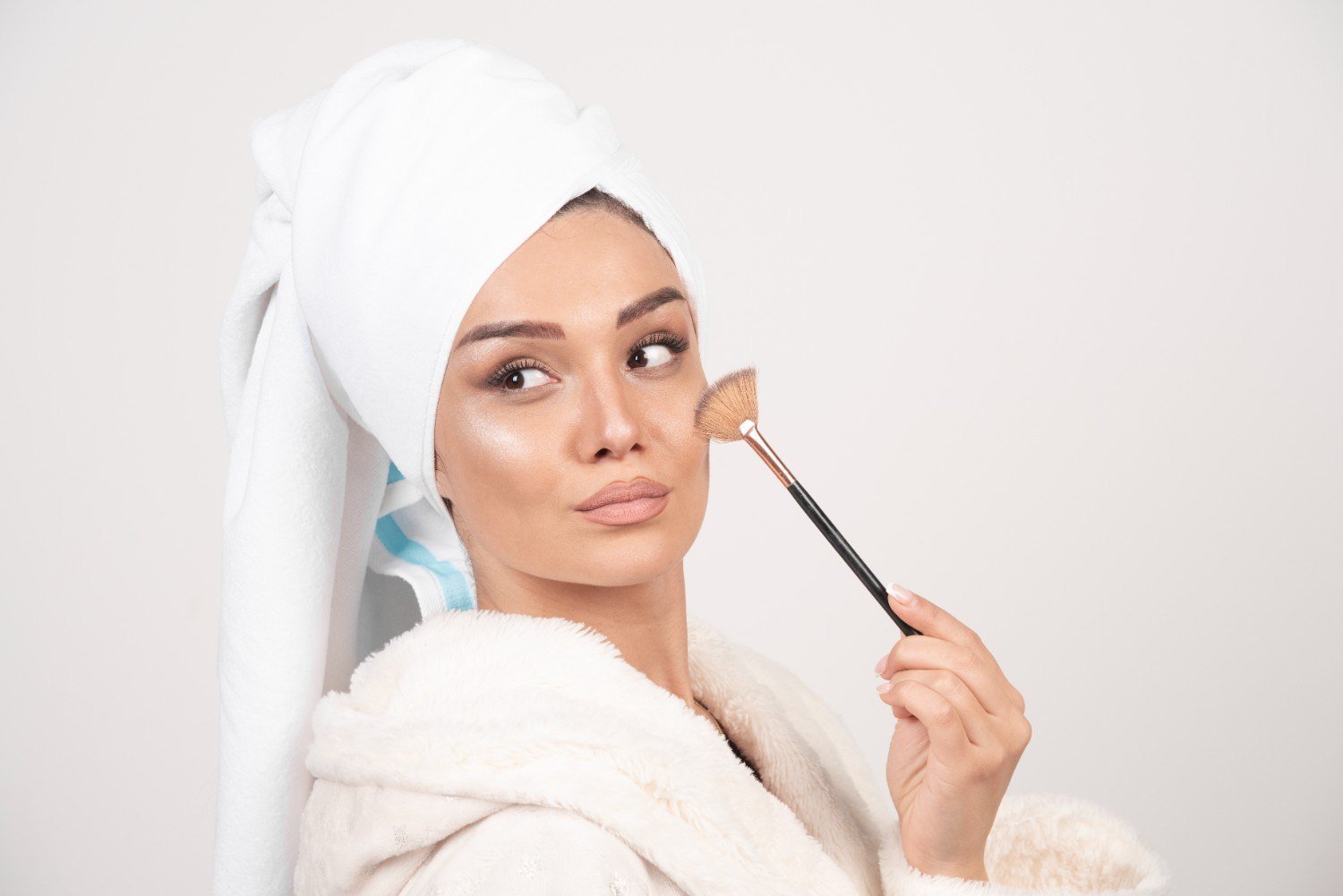 How Should I Prep Acne-Prone Skin Before Makeup